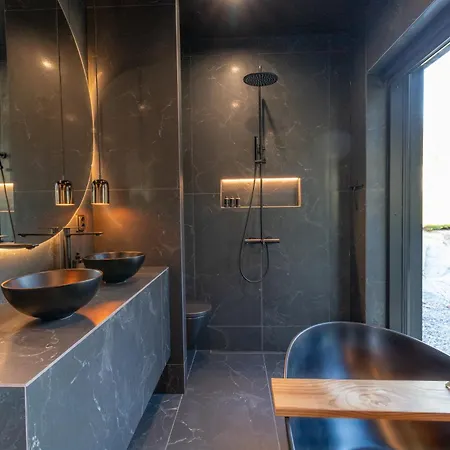 Blackwood Villa Soderkulla (Helsinki)